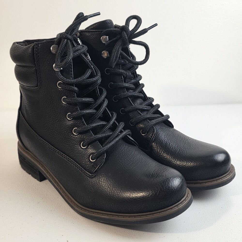 BOC Born Cassidy Boot Womens 10 M Black Lace Ankle Lug Sole Zipper Comfort New